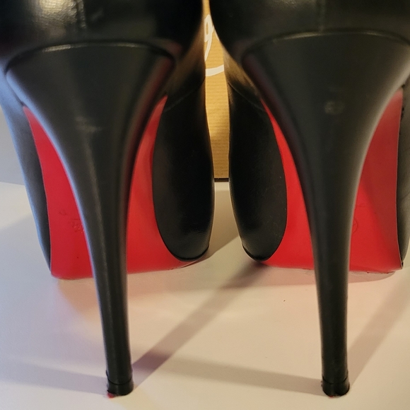 Christian Louboutin Rolando 120 Black Leather Heels - Picture 7 of 10